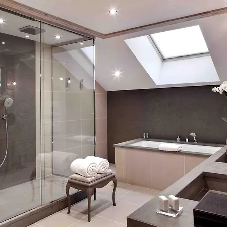 Отель Allodis 4*